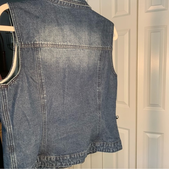 ALLEGRA K Button Up Jean Vest - Picture 3 of 4